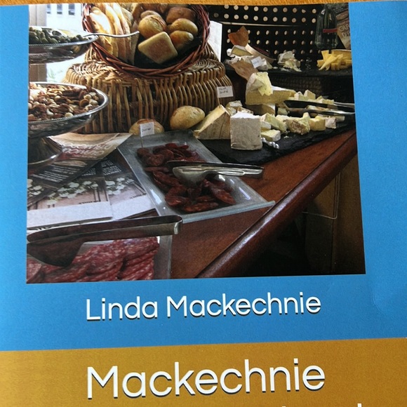We love cookbooks of recipes. From Alabama Baked Beans to Scottish Short… - Picture 2 of 4